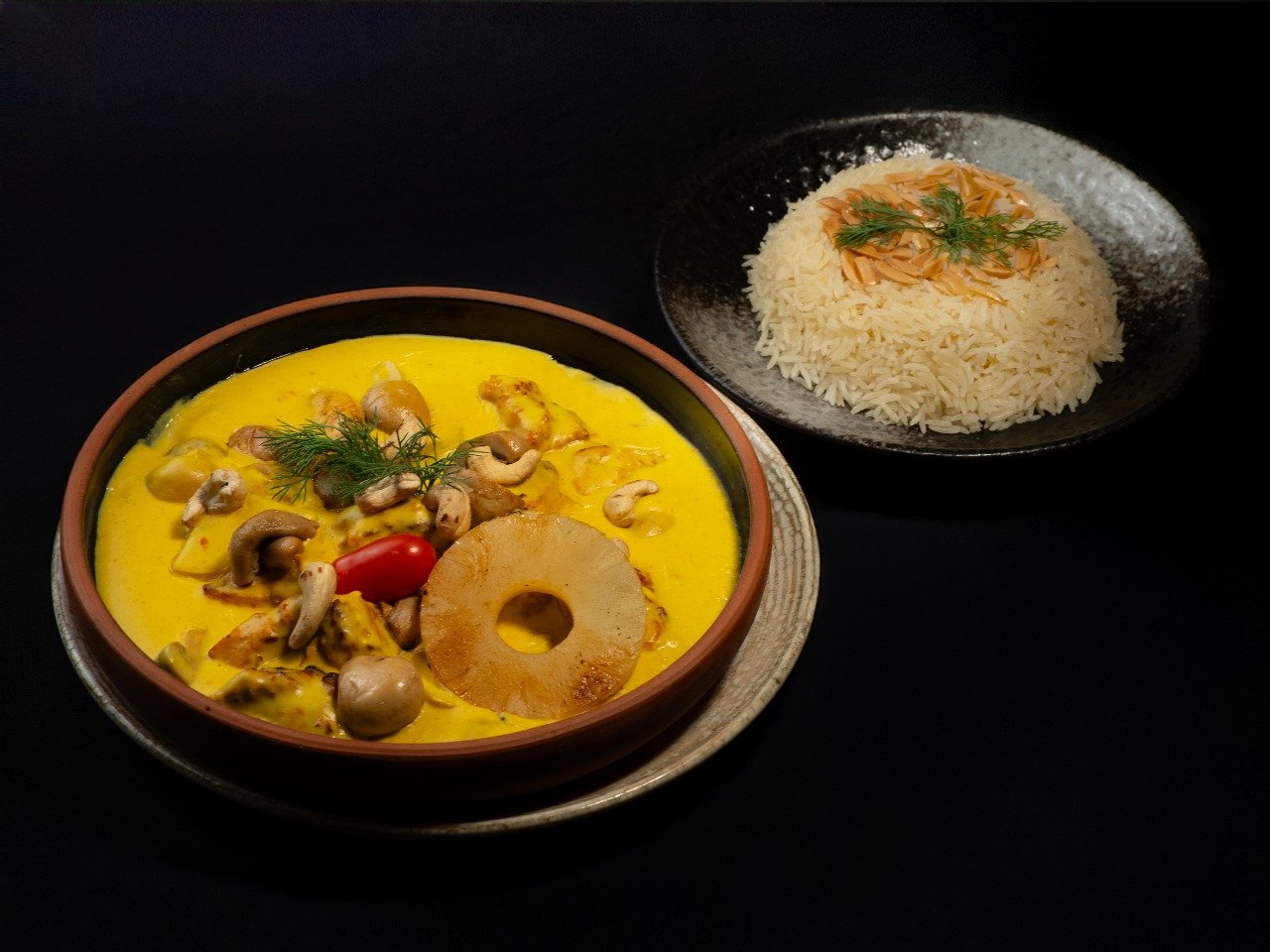 فخارة دجاج بالكاري